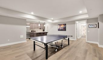 6617 LYBROOK Ct, Bethesda, MD 20817