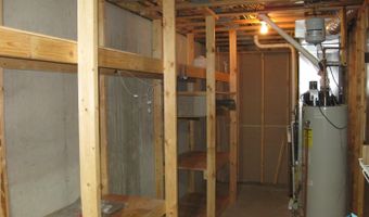 525 Valley View Ave, Baltic, SD 57003