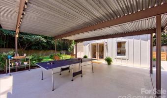 1924 Bentley Pl, Charlotte, NC 28205