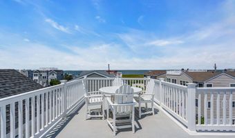 21 W Magnolia Ave, Beach Haven, NJ 08008