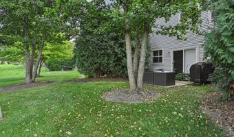 564 Woods Creek Ln, Algonquin, IL 60102