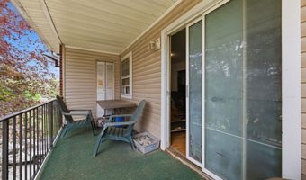 50 Greenhouse Rd 41D, Bridgeport, CT 06606
