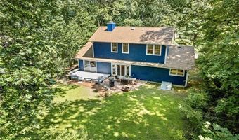 6 North Ln, Barrington, RI 02806