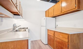 4333 AMERICANA Dr 203, Annandale, VA 22003