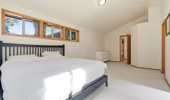 19905 Antler Point Dr, Bend, OR 97702
