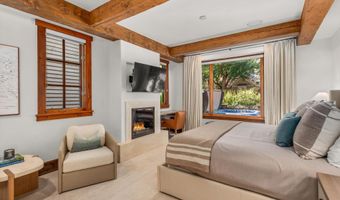 520 W Smuggler St, Aspen, CO 81611