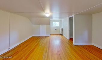568 Park Ave Apt 2, Albany, NY 12208