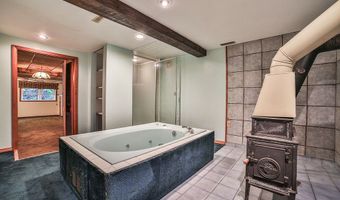 831 W Gebhard Ln, Alden, NY 14004