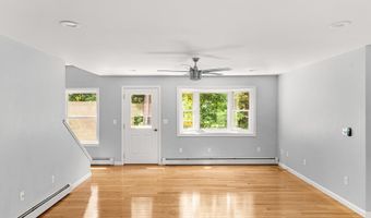 9 Hounds Way, Bath, ME 04530