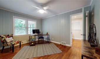 2461 Woodridge Dr, Decatur, GA 30033