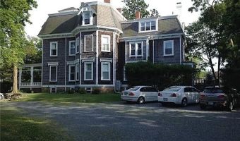 65 Merton Rd 6, Newport, RI 02840
