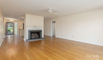 530 Crowfields Ln, Asheville, NC 28803