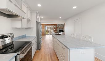 413 Club Colony Dr, Atlantic Beach, NC 28512
