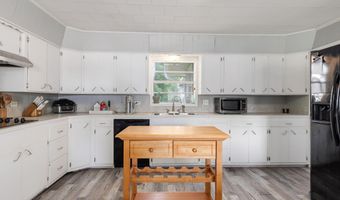 605 Old Kaplan Hwy, Abbeville, LA 70510