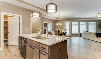 7726 E Turquoise, Bel Aire, KS 67226