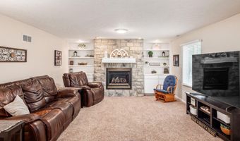 801 Whetstone Ct, Bellefontaine, OH 43311