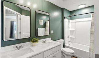 102 Windjammer Dr, Barnegat, NJ 08005