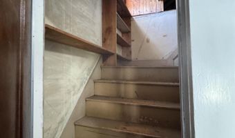104 7th St, Bangor, ME 04401