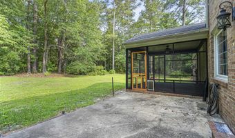 2106 Davie Ln, Camden, SC 29020