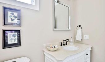 45 Strickland St, Bay Head, NJ 08742