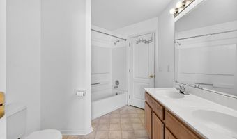 2 FOXFIELD Ct, Bear, DE 19701