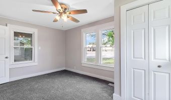 1408 N 8th St, Arkansas City, KS 67005