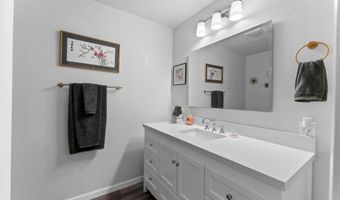 3045 Mary Ln, Escondido, CA 92025