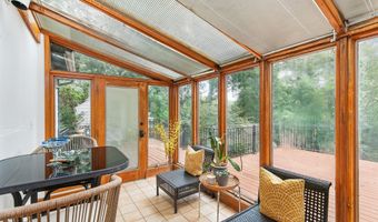 204 51st St, Des Moines, IA 50312