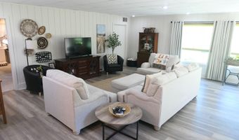 1006 Falkirk Rd, Alma, MI 48801