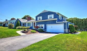 62 Meadowcrest Dr, Cumberland, RI 02864