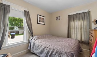 1320 N HARRIMAN St, Appleton, WI 54911