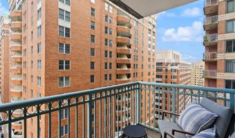 851 N GLEBE Rd 1309, Arlington, VA 22203