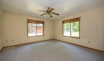 1087 E Horseshoe Dr NW, Backus, MN 56435