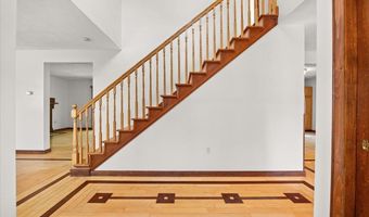 30 Seabreeze Dr, Bourne, MA 02532