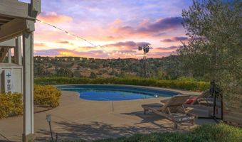 3563 Canonita Dr, Fallbrook, CA 92028