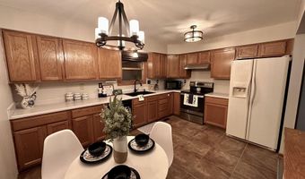 300 Kellogg Ln, Auburn, KS 66402