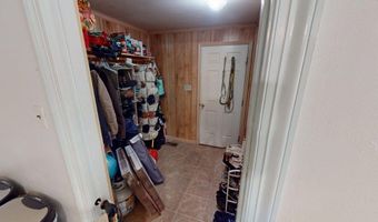 24287 FRONT St, Accomac, VA 23301