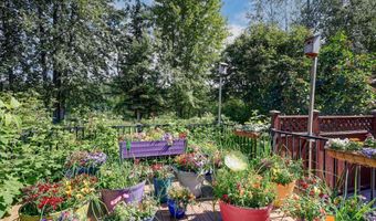 1823 Beaver Pl, Anchorage, AK 99504