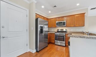 70 Great Rd B, Bedford, MA 01730