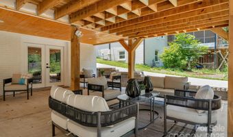 215 Wyanoke Ave, Charlotte, NC 28205