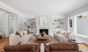 105 Princess Pine Dr, East Greenwich, RI 02818