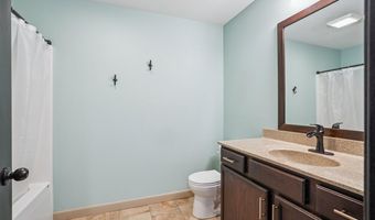 435 E Jefferson St, North Liberty, IA 52317