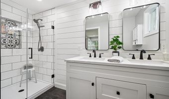 121 Packard Dr, Bangor, ME 04401