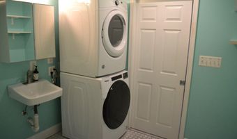 5008 REGINA Dr, Annandale, VA 22003