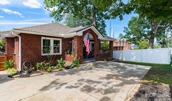 752 Fairview Rd, Asheville, NC 28803