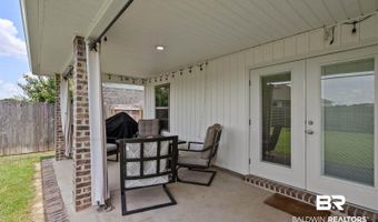 124 Cottage Ln, Atmore, AL 36502
