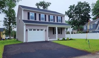 3 Sutcliffe Ave, Lincoln, RI 02865