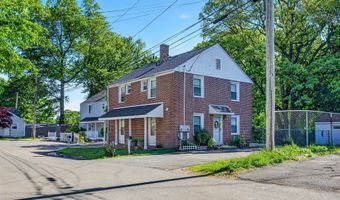 180 Dupont Pl, Bridgeport, CT 06611
