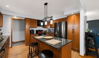 107 Hilltop Dr, Amherst, OH 44001