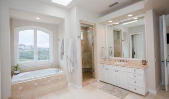 7124 Aviara Dr, Carlsbad, CA 92011